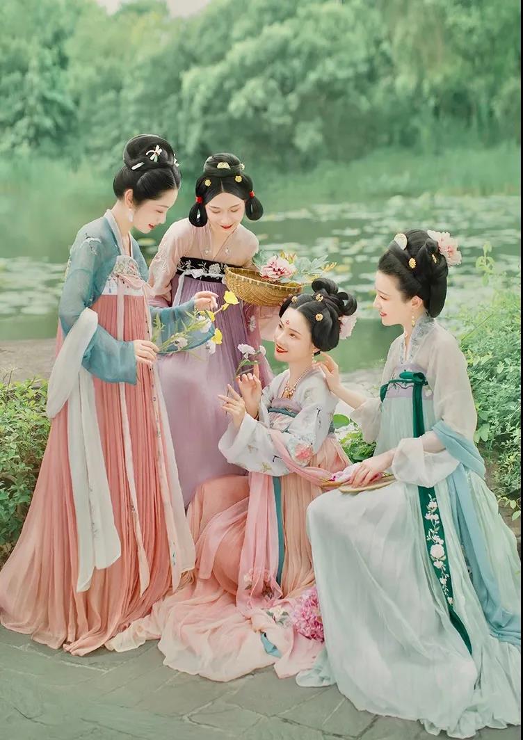 洛阳龙潭大峡谷即日起至4月30日穿汉服入园免门票